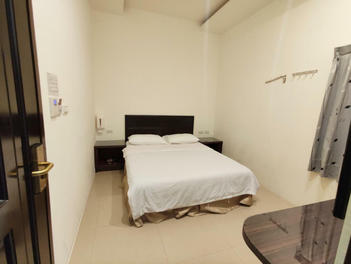 Feng Homestay Zhongpu Exterior foto