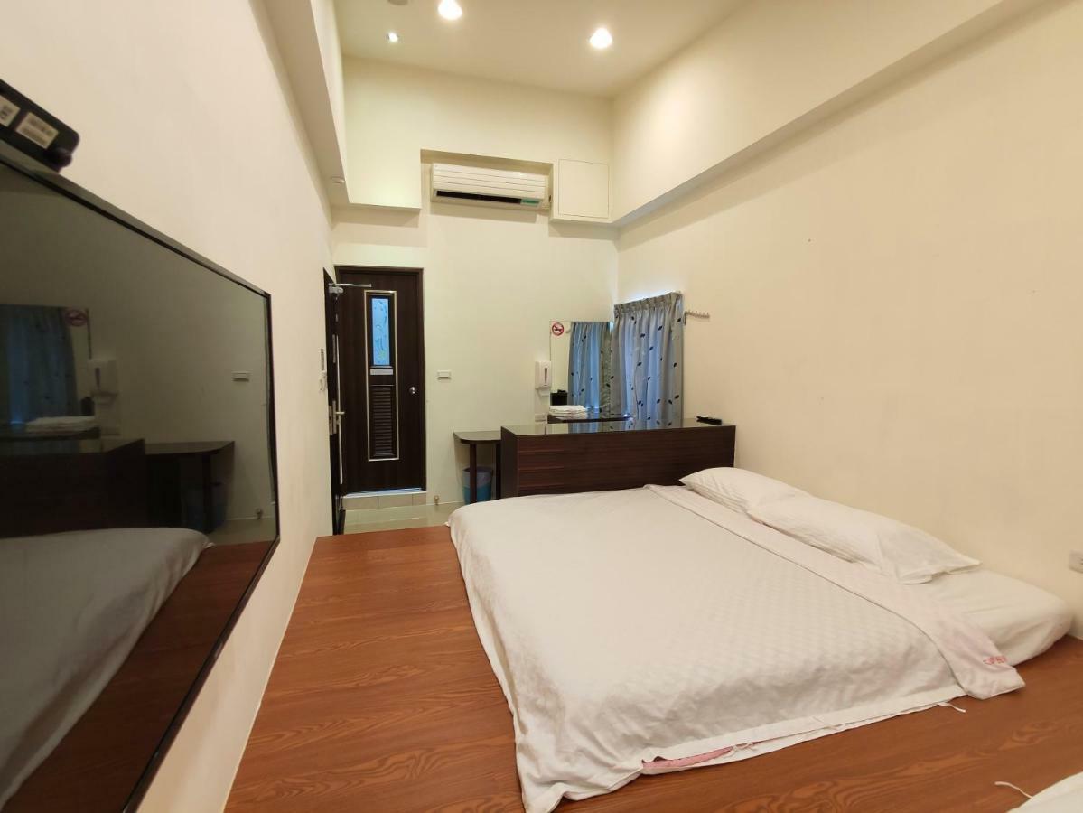 Feng Homestay Zhongpu Exterior foto