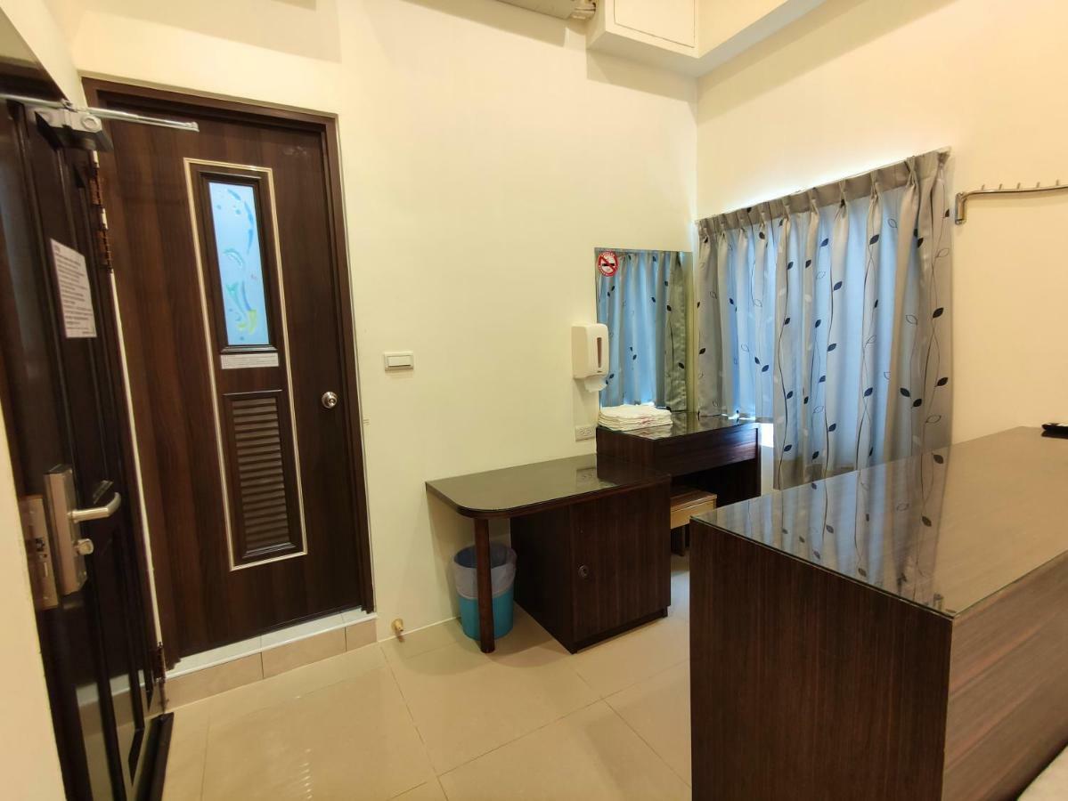 Feng Homestay Zhongpu Exterior foto